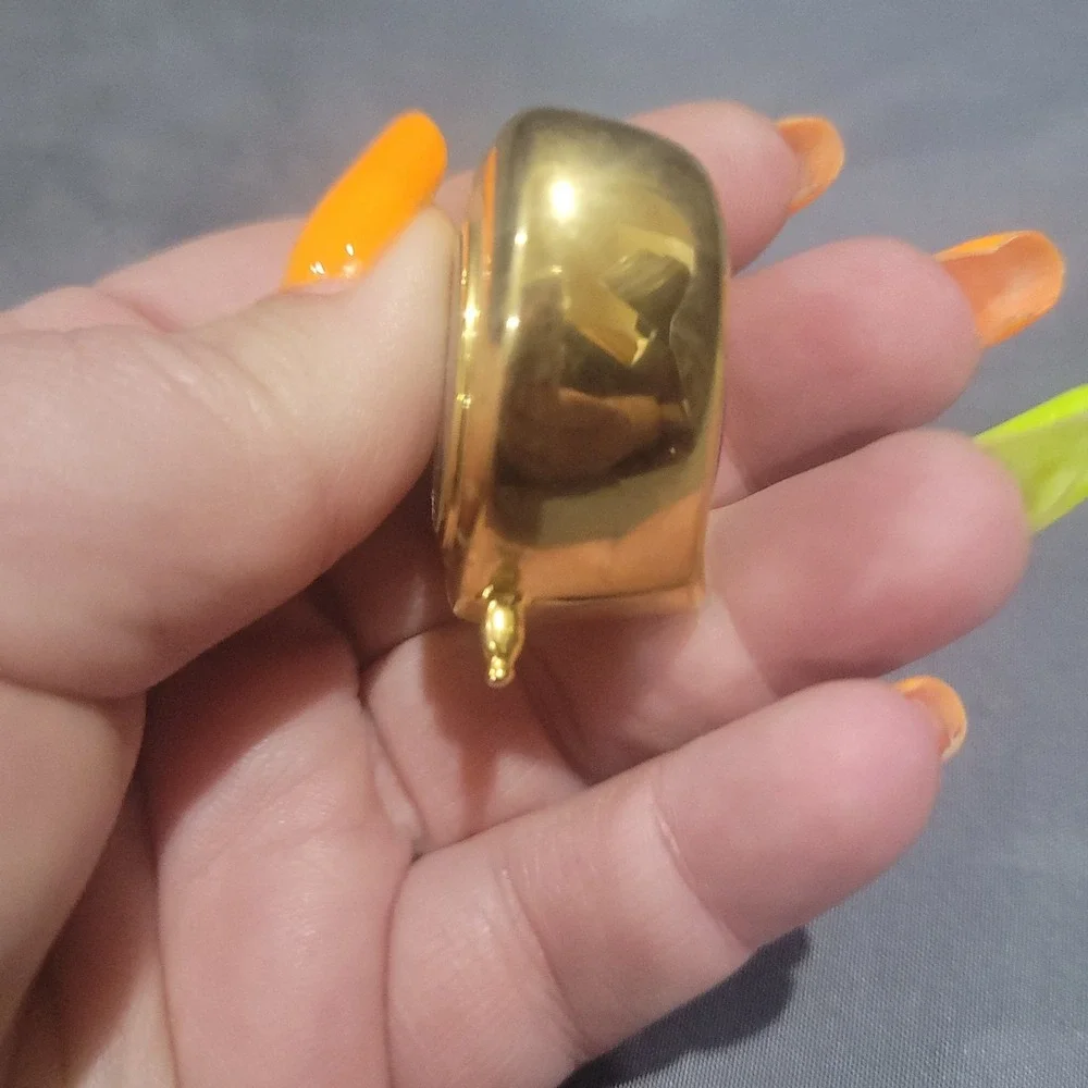 Gold Wheel Heart Mini Desk Watch Gold Tone Figurine Novelty Clock